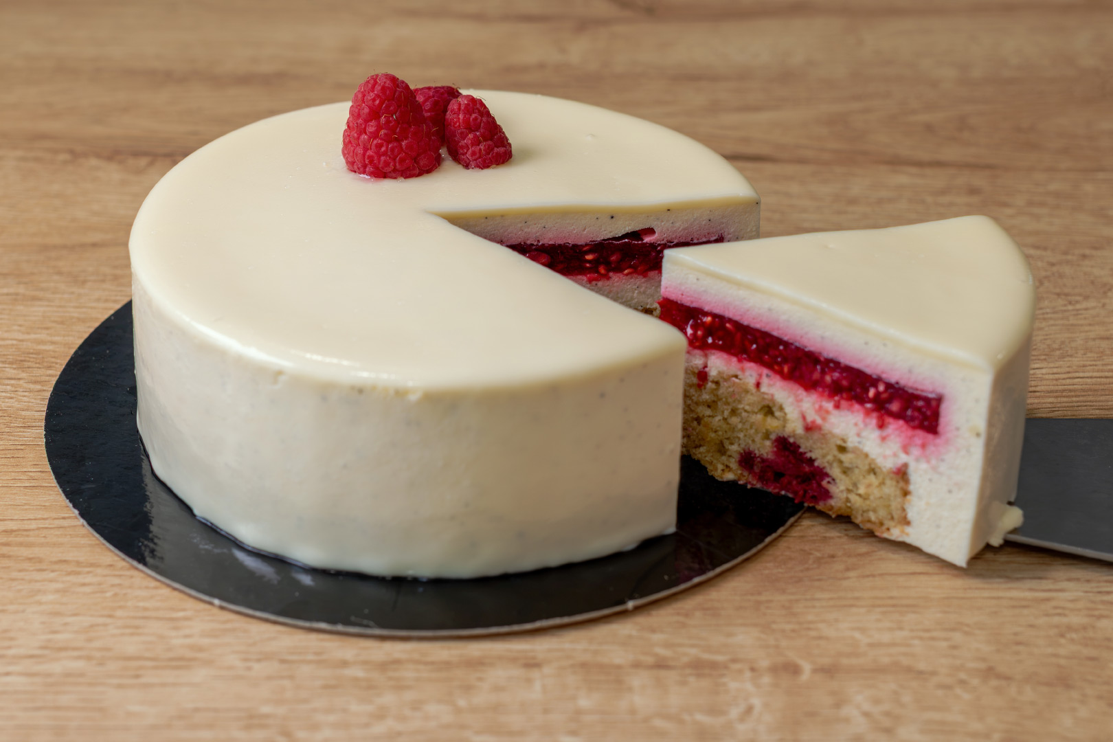Entremets vanille framboise